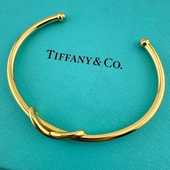 Tiffany & Co. 18k Yellow Gold Infinity Cuff Bracelet with Bracelet Box 18g - Picture 4 of 8